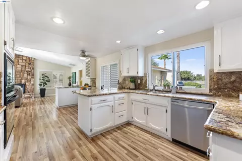 Kitchen - 23110 Los Ranchos Dr, Tracy, CA 95304 photo 1 of 2
