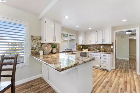 Kitchen - 23110 Los Ranchos Dr, Tracy, CA 95304 photo 2 of 2