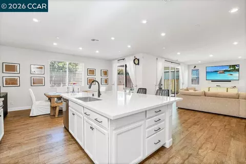 Kitchen - 622 Marathon Dr, Oakley, CA 94561 photo 4 of 4