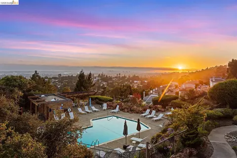 32 Sereno Cir, Oakland, CA 94619