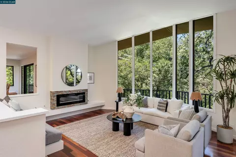 1066 Via Baja, Lafayette, CA 94549 photo 1