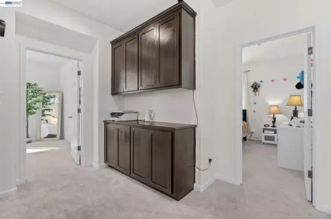 Entry Way - 663 Falling Star Dr, Martinez, CA 94553 photo 2 of 3