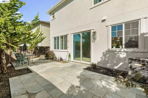 Exterior - 663 Falling Star Dr, Martinez, CA 94553 photo 3 of 7