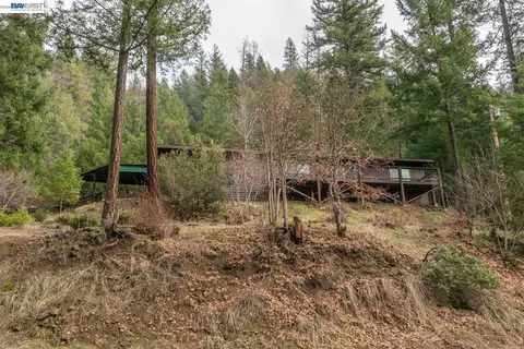 Exterior - 540 Lost Brg, Lewiston, CA 96052 photo 15 of 18