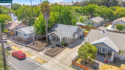 View/Area - 149 W 11th St, Pittsburg, CA 94565 photo 1 of 3