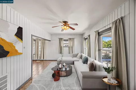 Living - 149 W 11th St, Pittsburg, CA 94565 photo 1 of 3