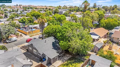 View/Area - 149 W 11th St, Pittsburg, CA 94565 photo 2 of 3