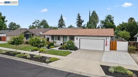 919 Oak St, Brentwood, CA 94513