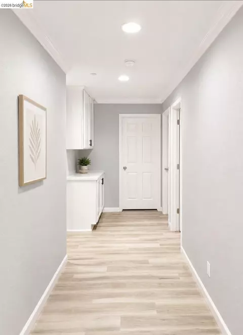 Entry Way - 697 Landmark Pt, Lathrop, CA 95330 photo 3 of 4