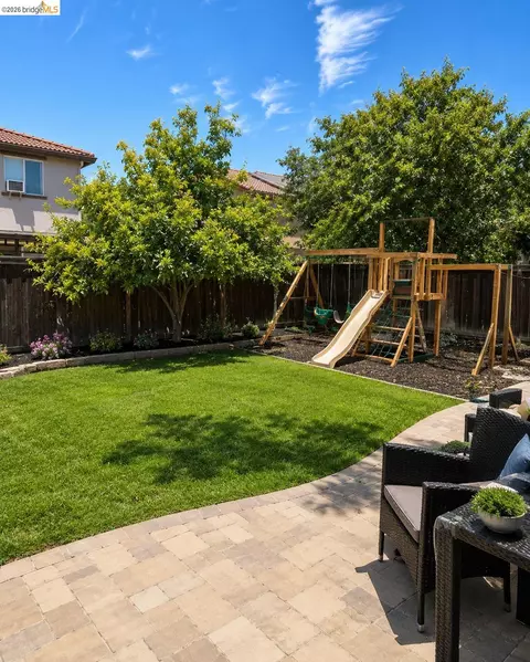 Exterior - 697 Landmark Pt, Lathrop, CA 95330 photo 6 of 6