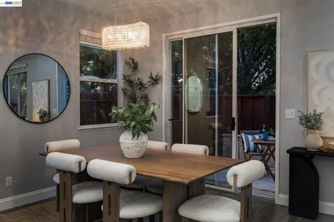 Dining - 25528 Conley Downs Dr, Castro Valley, CA 94552 photo 2 of 5