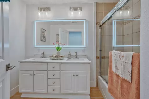 Bath - 1164 Morello Ave, Martinez, CA 94553 photo 1 of 6