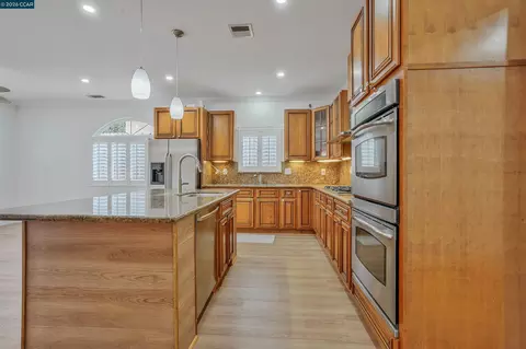 Kitchen - 1164 Morello Ave, Martinez, CA 94553 photo 2 of 4