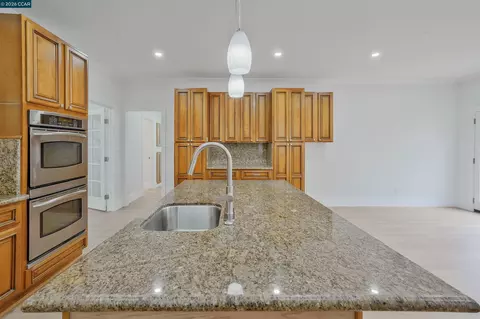 Kitchen - 1164 Morello Ave, Martinez, CA 94553 photo 4 of 4