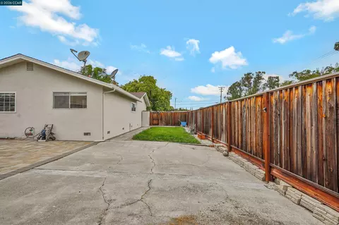 Exterior - 1164 Morello Ave, Martinez, CA 94553 photo 8 of 9