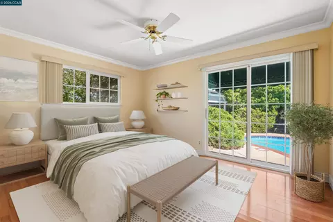 Bedroom - 1250 Rolling Hill Ct, Martinez, CA 94553 photo 1 of 10
