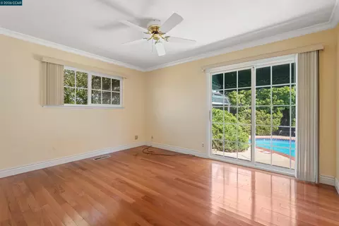 Bedroom - 1250 Rolling Hill Ct, Martinez, CA 94553 photo 2 of 10