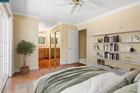 Bedroom - 1250 Rolling Hill Ct, Martinez, CA 94553 photo 3 of 10