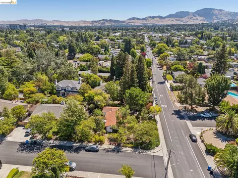 View/Area - 1810 3rd Ave, Walnut Creek, CA 94597 photo 3 of 6