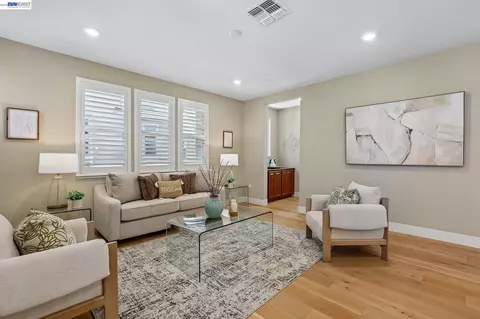 Living - 2836 Stringham Way, Dublin, CA 94568 photo 2 of 2