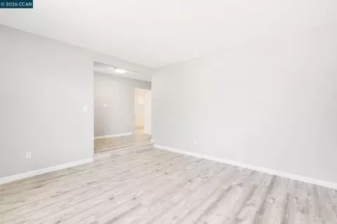 Living - 4975 Silverado Dr, Fairfield, CA 94534 photo 3 of 13