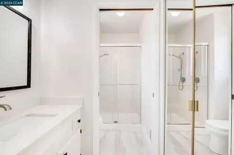 Bath - 4975 Silverado Dr, Fairfield, CA 94534 photo 3 of 3