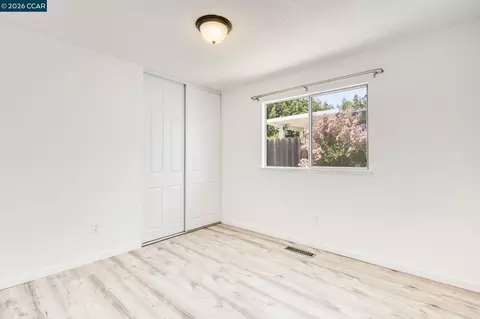 Bedroom - 4975 Silverado Dr, Fairfield, CA 94534 photo 4 of 6