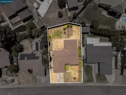 View/Area - 4975 Silverado Dr, Fairfield, CA 94534 photo 5 of 11