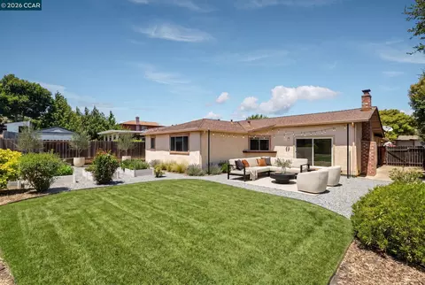 Exterior - 4975 Silverado Dr, Fairfield, CA 94534 photo 6 of 15