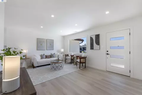 Living - 7832 Gardella Dr, Dublin, CA 94568 photo 4 of 5