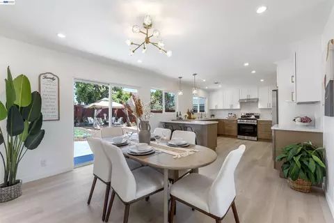 Dining - 7832 Gardella Dr, Dublin, CA 94568 photo 4 of 8
