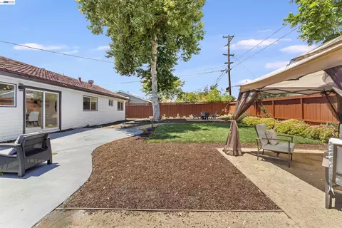 Exterior - 7832 Gardella Dr, Dublin, CA 94568 photo 19 of 21