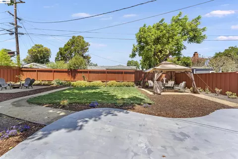 Exterior - 7832 Gardella Dr, Dublin, CA 94568 photo 11 of 21