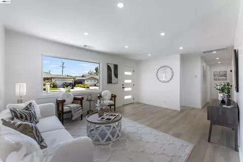 Living - 7832 Gardella Dr, Dublin, CA 94568 photo 2 of 5