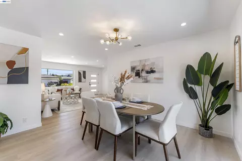 Dining - 7832 Gardella Dr, Dublin, CA 94568 photo 8 of 8