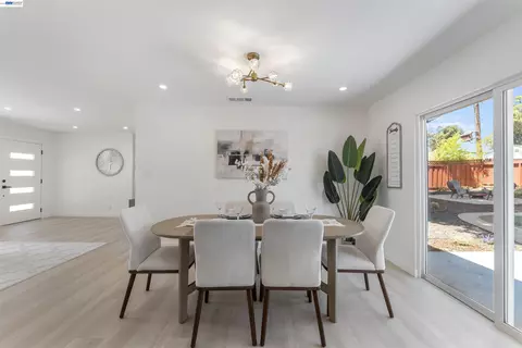 Dining - 7832 Gardella Dr, Dublin, CA 94568 photo 1 of 8