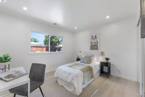 Bedroom - 7832 Gardella Dr, Dublin, CA 94568 photo 6 of 15