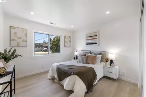 Bedroom - 7832 Gardella Dr, Dublin, CA 94568 photo 12 of 15