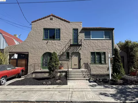 446 37th St, Oakland, CA 94609