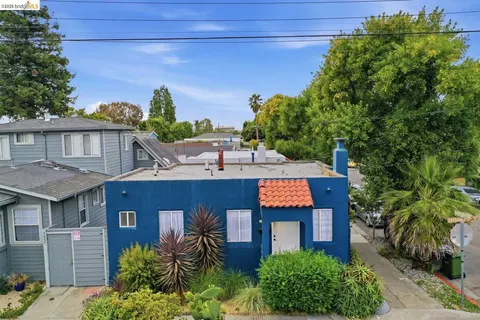 Exterior - 2600 Sacramento St, Berkeley, CA 94702 photo 11 of 11