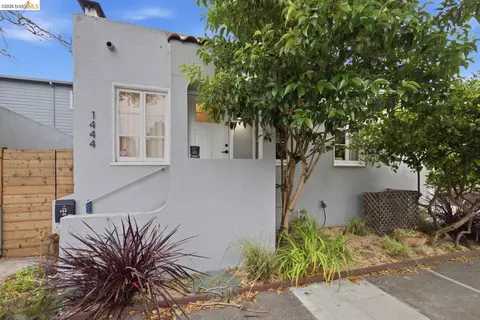 Exterior - 2600 Sacramento St, Berkeley, CA 94702 photo 9 of 11