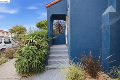 Other - 2600 Sacramento St, Berkeley, CA 94702 photo 1 of 9