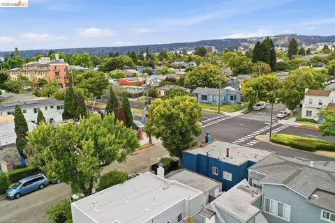 View/Area - 2600 Sacramento St, Berkeley, CA 94702 photo 6 of 6