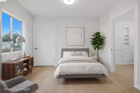 Bedroom - 2600 Sacramento St, Berkeley, CA 94702 photo 1 of 9