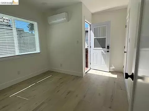 Bedroom - 2600 Sacramento St, Berkeley, CA 94702 photo 9 of 9