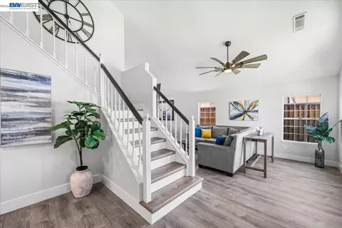1420 Divine Ln, Tracy, CA 95376 photo 4