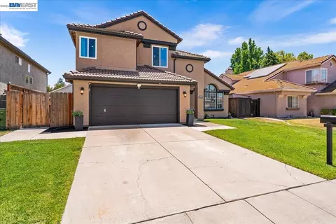 1420 Divine Ln, Tracy, CA 95376 photo 3