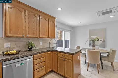 Kitchen - 2674 E Olivera Rd, Concord, CA 94519 photo 7 of 7