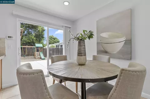 Dining - 2674 E Olivera Rd, Concord, CA 94519 photo 1 of 2