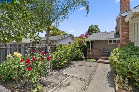 Exterior - 2674 E Olivera Rd, Concord, CA 94519 photo 3 of 12
